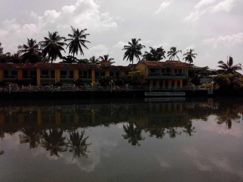 Hotel Riverside Baga Exterior photo